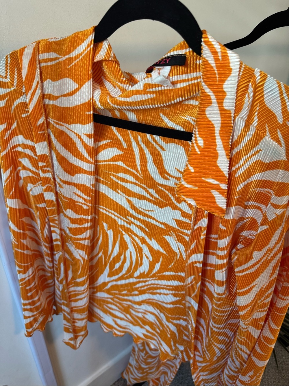 Women's Orange Zebra-Print Wide Leg Pant Set Size Small - Picture 4 of 4